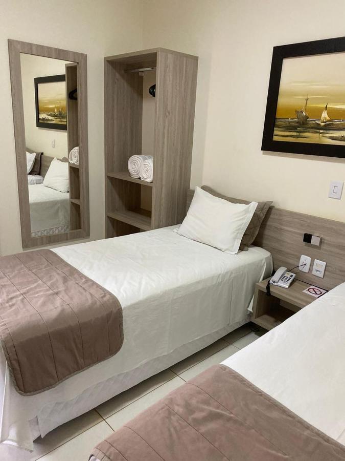 Rossi Hotel Comodoro Екстер'єр фото
