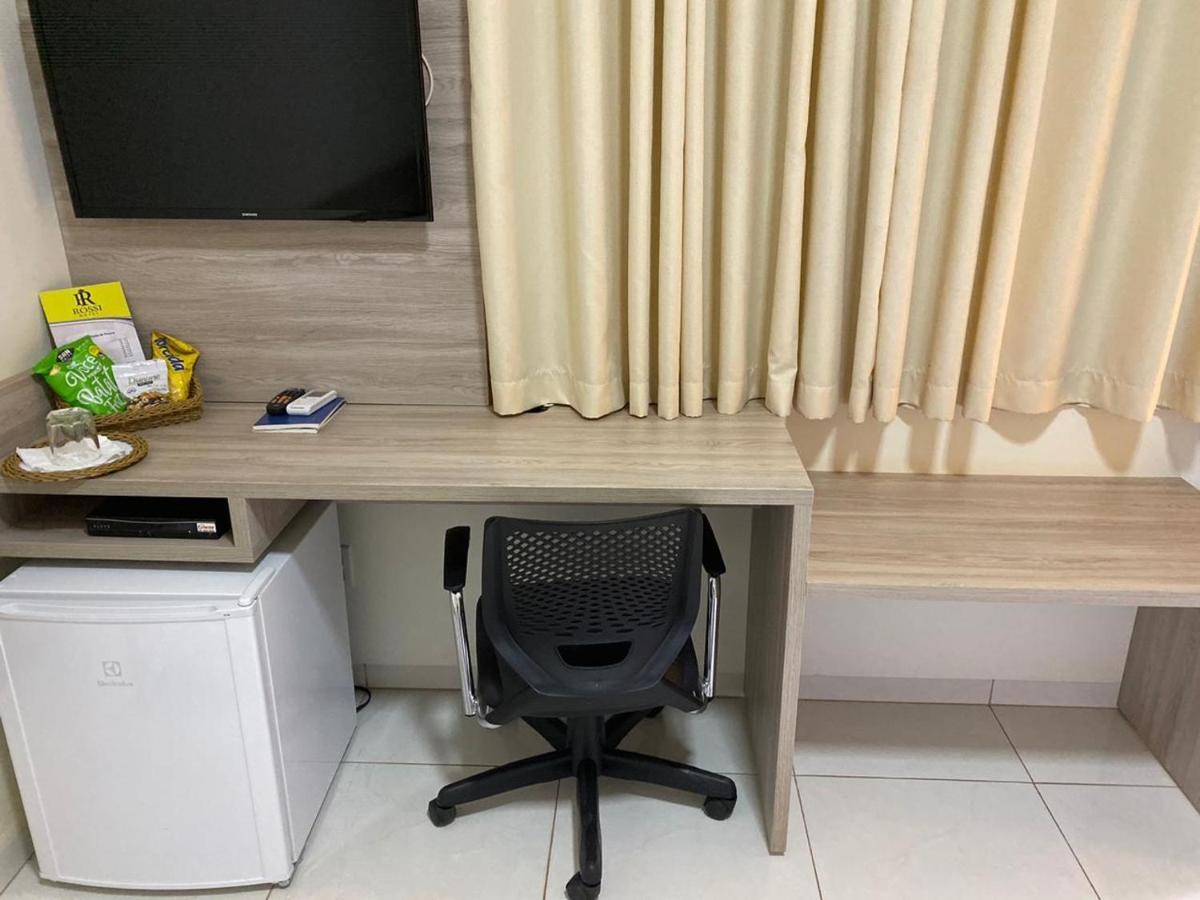 Rossi Hotel Comodoro Екстер'єр фото